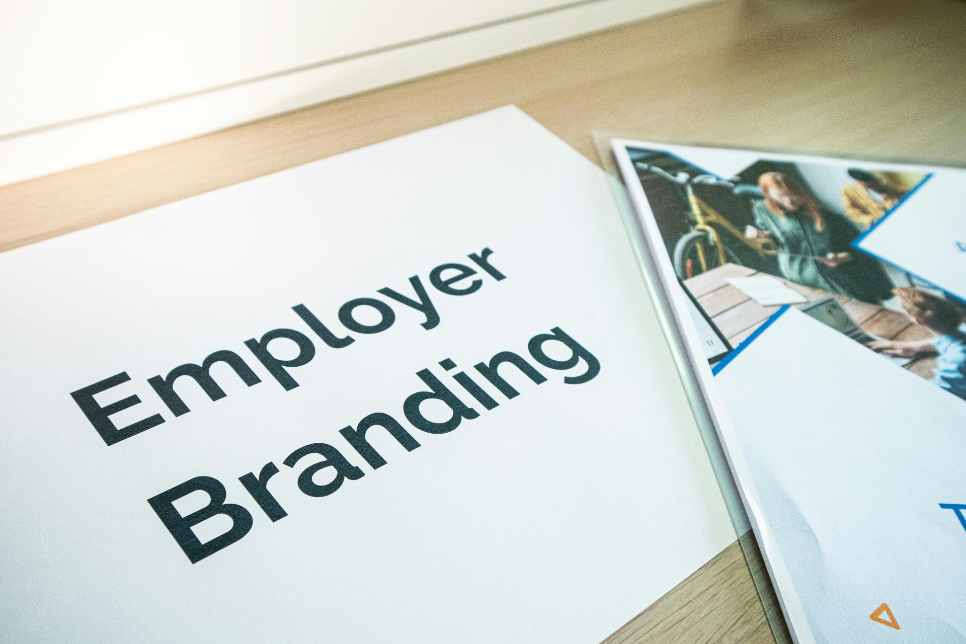 How to Strengthen Your Employer Brand with LinkedIn